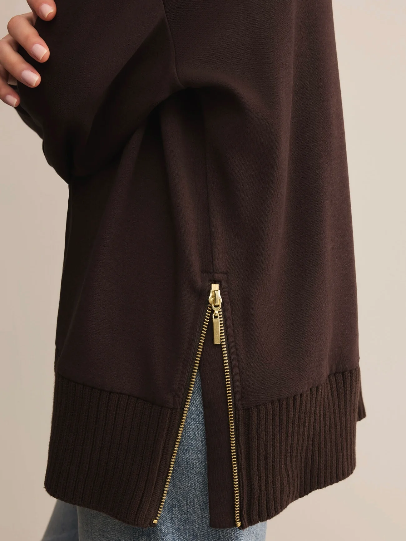Sable Rib Sweatshirt - Image 4