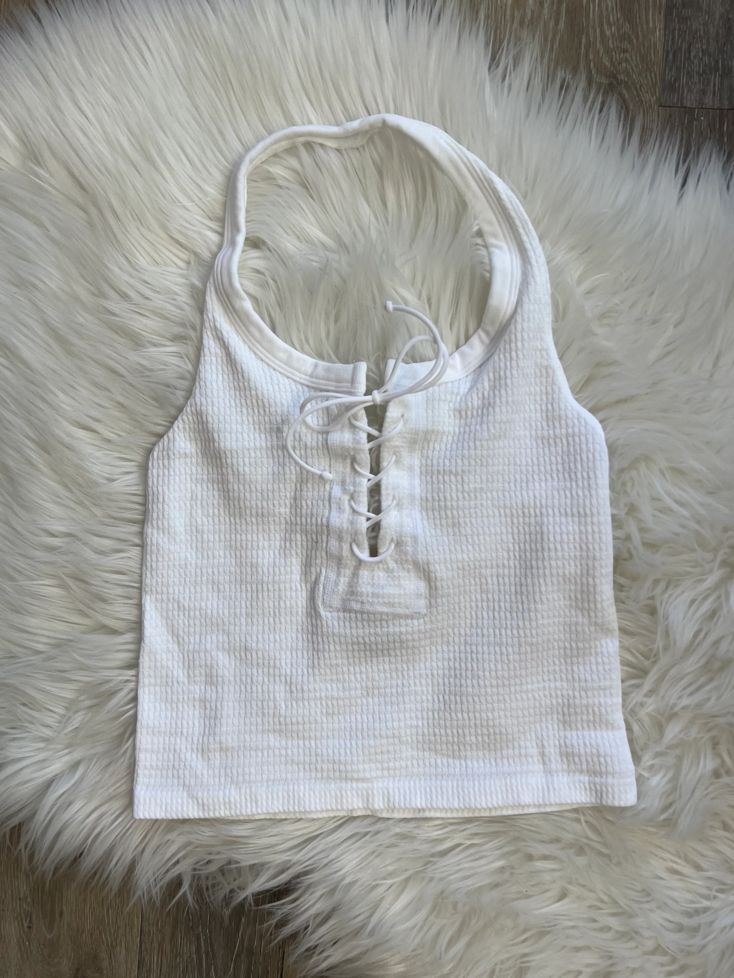 Vintage Havana White Halter Seamless Crop Top – Front Lace-Up, One Size - Image 2